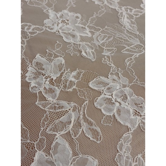 Νυφική Γαλλική Δαντέλα – Floral Embroidered Lace | 3 μέτρα